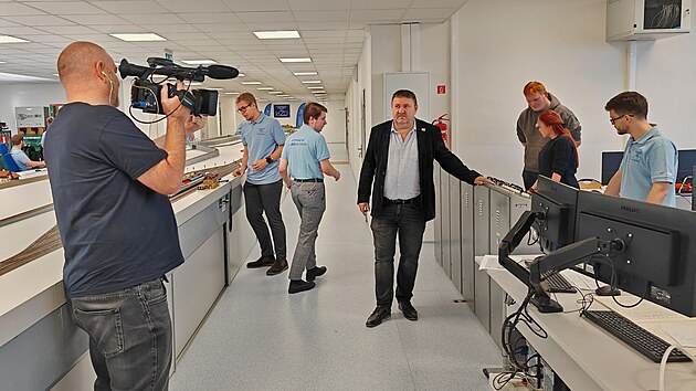 Z nat��en� 143. d�lu magaz�nu POZOR VLAK, nov� digit�ln� laborato� Katedry �elezni�n� dopravy �ilinsk� univerzity