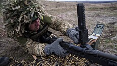 Výcvik písluník ukrajinské 24. mechanizované brigády v Doncké oblasti (21....