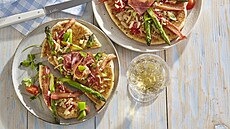 Pizza s rebarborou a ch�estem