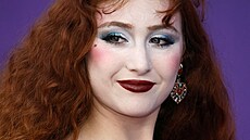 Barevný make-up podle zpěvačky Chappell Roan