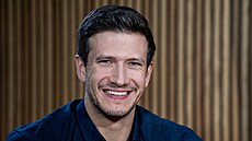 Hostem po�adu Rozst�el je Jan Solfronk, hv�zda reality show Bachelor.