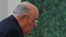Bývalý nám�stek generálního prokurátora USA Rudy Giuliani p�ichází na...