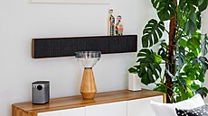 �ty�lístek i d�ev�né figurky z kolekce Vitra. Váza Malva z vlastní autorské...