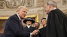 Donald Trump sloil písahu v den své prezidentské inaugurace v Rotund...