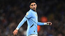 Omar Marmú z Manchesteru City v utkání proti Chlesea.