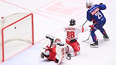 Pardubický Milo� Kelemen skóruje v utkání s Olomoucí.