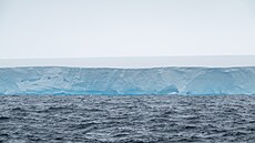 Ledovec A23a v Atlantickém oceánu. (29. ledna 2024)