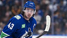 Americký zadák Quinn Hughes, hv�zdný obránce hokejového Vancouveru