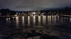 Pohled na Karlstad b�hem noci