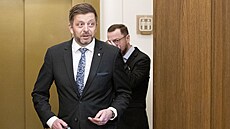 Vít Raku�an na tiskové konferenci vy�et�ovací komise ke st�elb� na Filozofické...