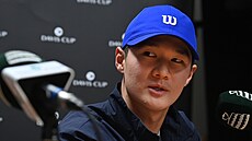 Korejský tenista Kwon Sun-u na tiskové konferenci před začátkem kvalifikace...