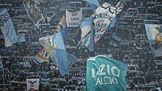 Fanouci Lazia ím bhem derby s AS ím.