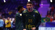 Brazilec Guilherme Borges se raduje z postupu do �tvrtfinále.