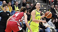 Brionna Jonesová a Teja Oblaková.