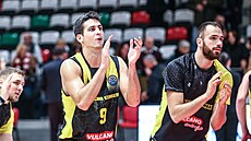 Zoltan Perl (vlevo) v dresu Szombathely.