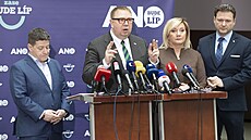 Poslanci ANO Patrik Nacher, Ale Juáchelka, Alena Schillerová a Radek Vondráek