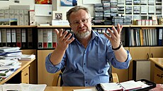 Ivan Holoubek byl jedním ze zakladatel� centra Recetox spadajícího pod Masarykovu univerzitu, které se zabývá environmentálními a zdravotními riziky souvisejícími s chemickými látkami.