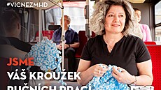 Vizuál z kampan� �Jsme víc ne� MHD� s motivem seznamky vyvolal kritiku, brn�nský dopravní podnik se jej proto rozhodl vym�nit.