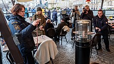 Na Praze 1 kontrolovali topidla v restauracích. (23. ledna 2025)