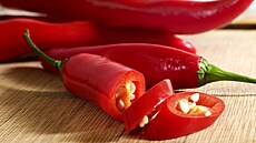 Za�a�te chilli papri�ky do svého jídelní�ku a m��e se vám stát, �e najednou...