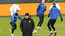 Trenér plzeských fotbalist Miroslav Koubek bhem tréninku ped zápasem...