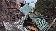 V Lui na Chrudimsku dolo v úterý k explozi v písteku u rodinného domu....