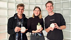 Veroni�in projekt �Reborn�. Z rozdrcených knih, které u� nejsou vhodné ke...