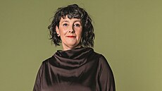 Sandra Silná je fará�ka Církve �eskoslovenské husitské. Chová v�ely, va�í pivo...