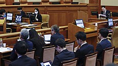 Sesazený prezident Jun Sok-jol se ve �tvrtek op�t dostavil k ústavnímu soudu,...