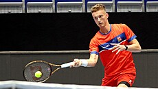 �eská tenisová jedni�ka Ji�í Lehe�ka na tréninku v porubské arén�.