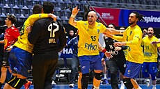 Brazil�tí házenká�i slaví výhru nad �pan�lskem.