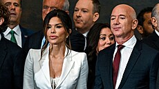 Lauren Sanchezová a Jeff Bezos na inauguraci Donalda Trumpa ve Washingtonu (20....