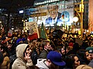 Lidé protestují v Nmecku ped sídlem Kesanskodemokratické unie (CDU). (30....
