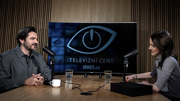 Hostem po�adu Rozst�el je Vojt�ch Kotek, scen�rista, re�is�r a herec.
