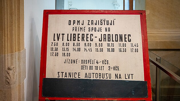O spolench i odlinch cestch obou mst vyprv nov vstava.