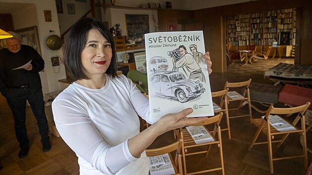Nov komiks nazvan Svtobnk Miroslav Zikmund pedstavila editelka Nadanho fondu Zikmundova vila Dagmar Vlupkov. (leden 2025)