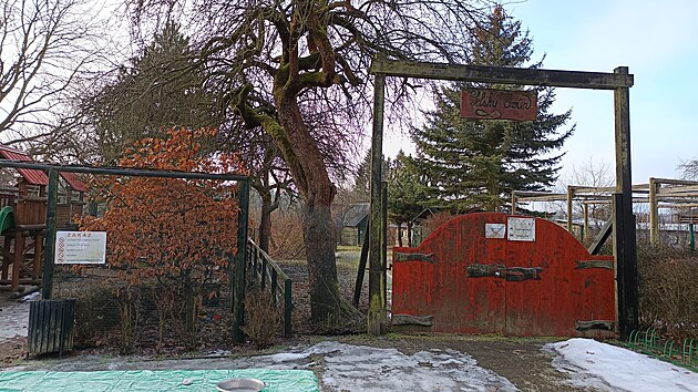 Vyuit najdou prostory nkdejho Selskho dvora, dve hojn navtvovan, nyn ji lta nefunkn, expozice hospodskch zvat.