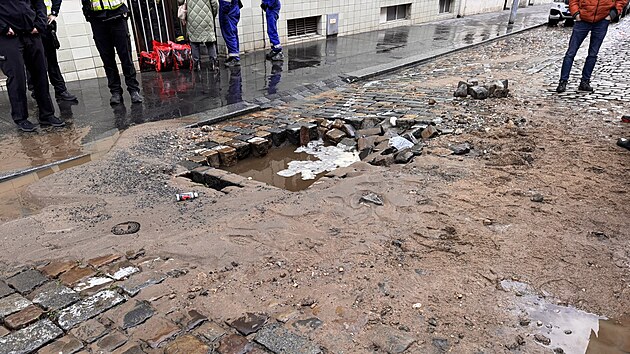 Havrie vodovodnho potrub v ulici afakova, Praha 2. (31. ledna 2025)