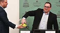 Ostravský primátor Jan Dohnal při losování kvalifikačního duelu Davis Cupu mezi...