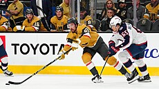 Mark Stone v akci proti Columbusu.