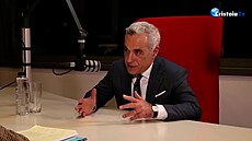 Rumunský skoroprezident Calin Georgescu porcuje �smy�lenou� Ukrajinu. Chce i...