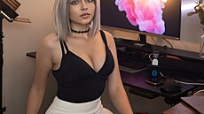 Modelka Zara Dar u�í matematiku na Pornhubu.