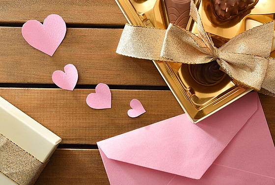 Jak pojmout Valentýna origináln�? Z�sta�te autenti�tí, vsa�te na humor i ironii. 