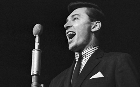 První ro�ník Intervize vyhrál v roce 1965 Karel Gott s písní Tam, kam vítr...