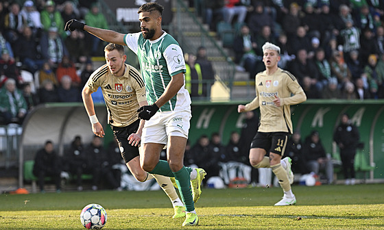 Júsuf z Bohemians v utkání s eskými Budjovicemi.