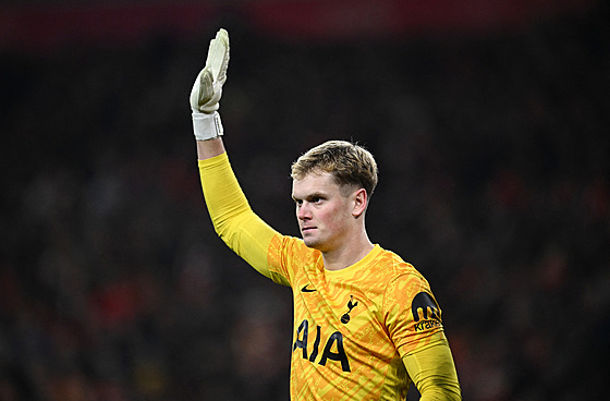 Antonín Kinský b�hem semifinálové odvety Ligového poháru proti Liverpoolu.