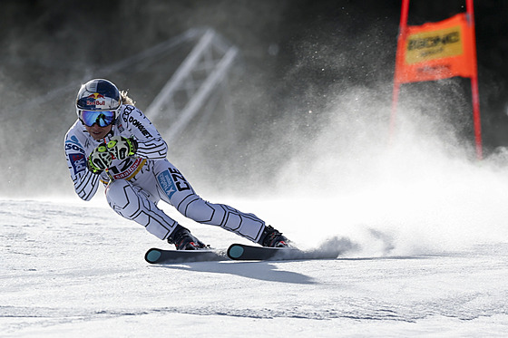 Ester Ledecká jede super-G na mistrovství sv�ta v Saalbachu.