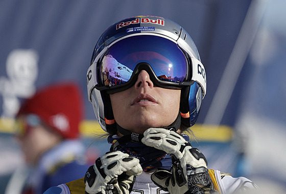 Ester Ledecká se p�ipravuje na sv�j první trénink v Saalbachu.