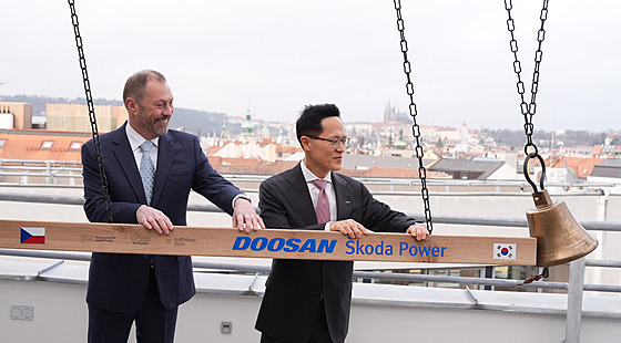 Sang-Hyeon Park, prezident a CFO mate�ské jihokorejské spole�nosti Doosan...