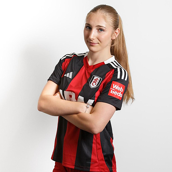 Adéla �echová, fotbalistka Fulhamu